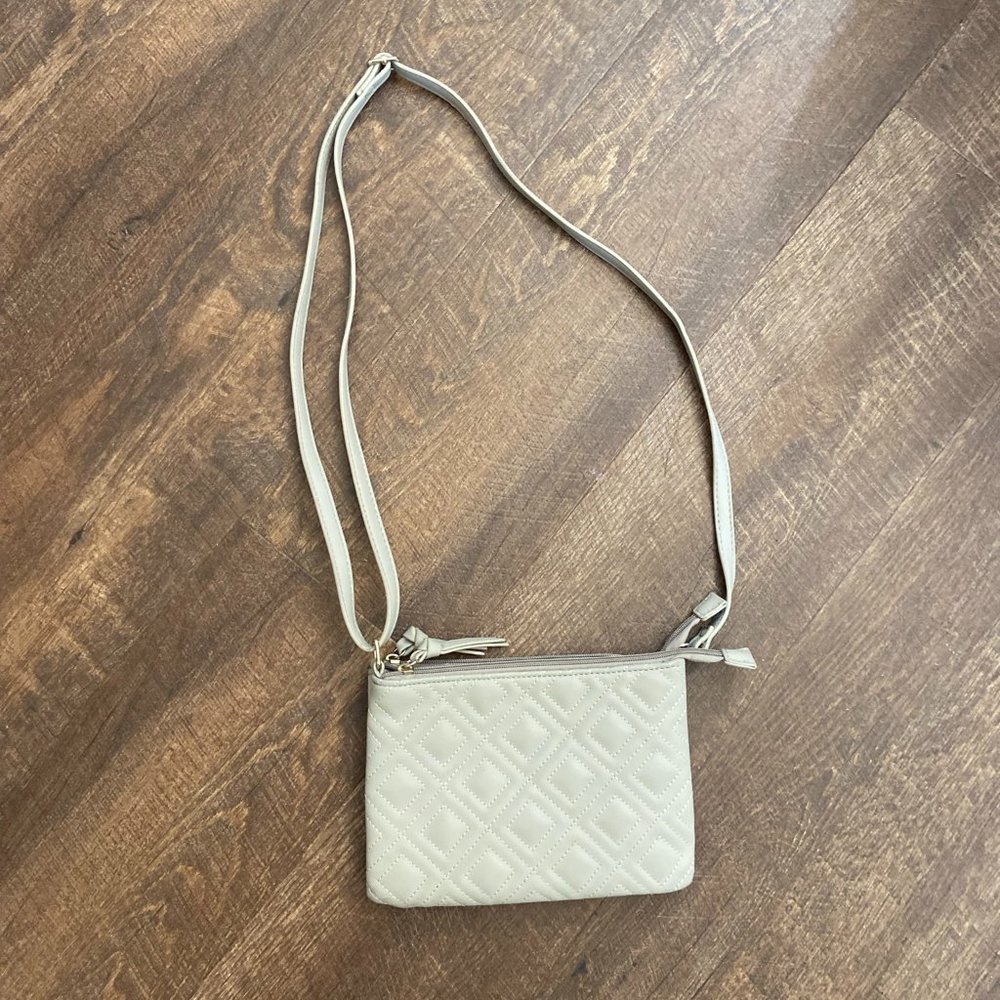 Mia + Luca Crossbody Bag - Picture 2 of 9